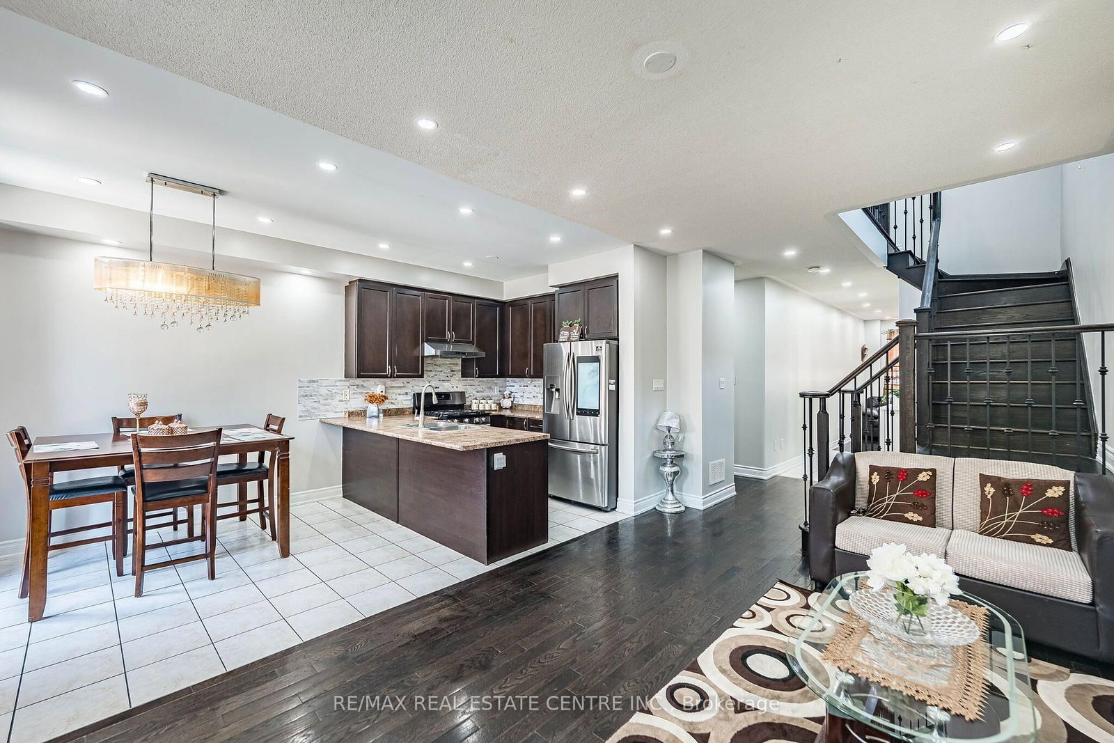 9 Loftsmoor Drive • Brampton, ON photo 16