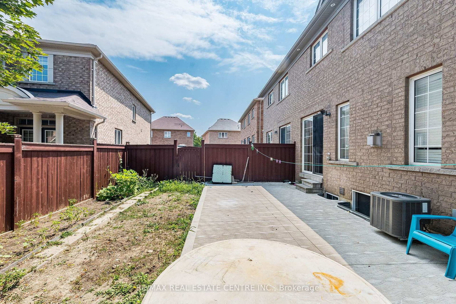 9 Loftsmoor Drive • Brampton, ON photo 50