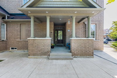 9 Loftsmoor Drive • Brampton, ON photo 6