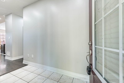 9 Loftsmoor Drive • Brampton, ON photo 8