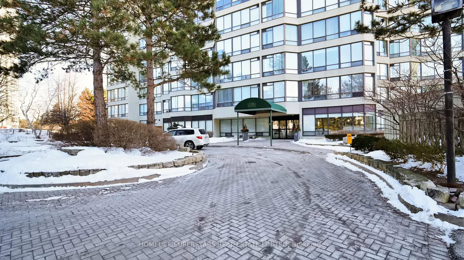 26 Hanover Road • #301 • Brampton, ON photo 4