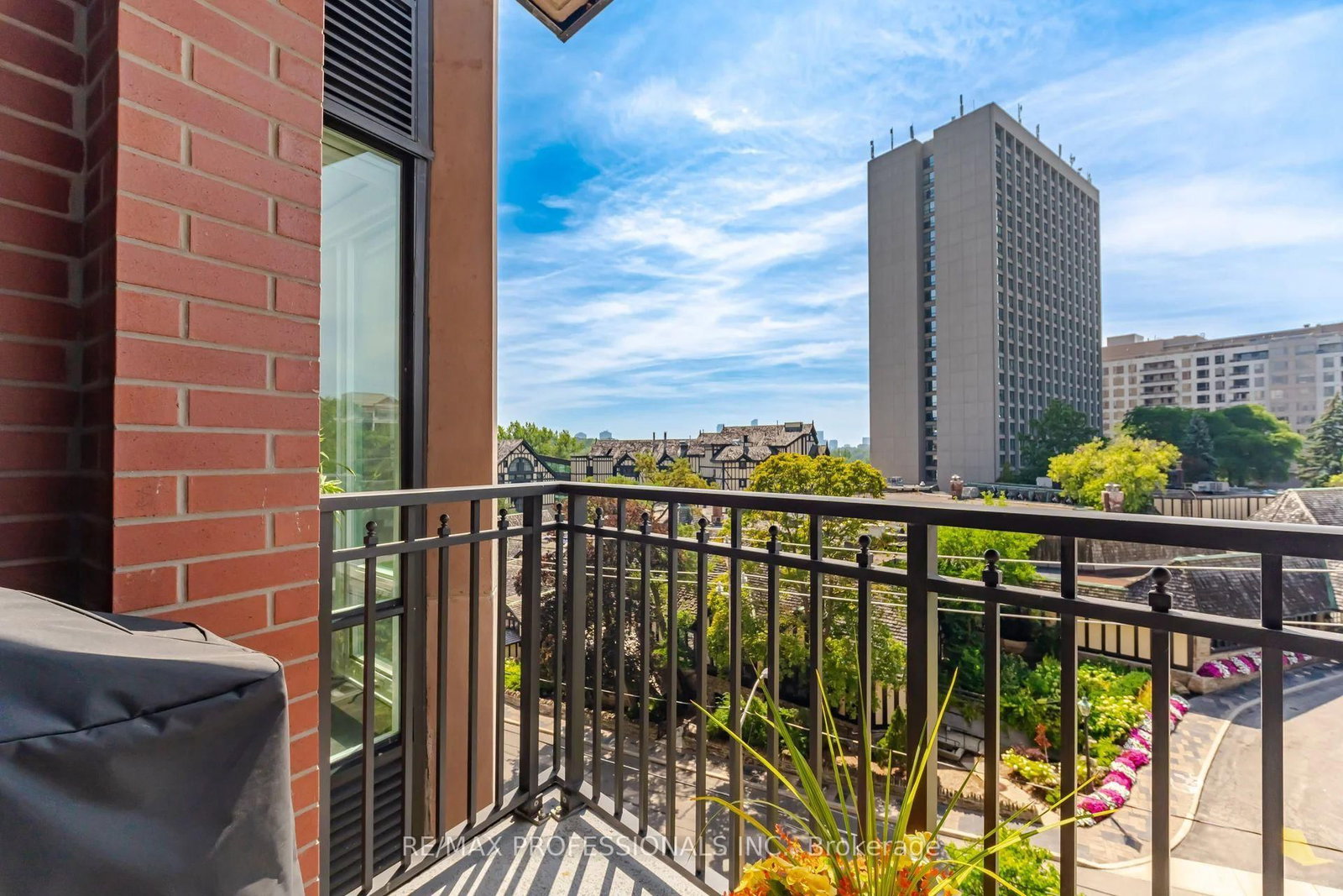 30 Old Mill Road • #512 • Toronto, ON photo 21