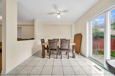 7 Grape Trail • Brampton, ON photo 9