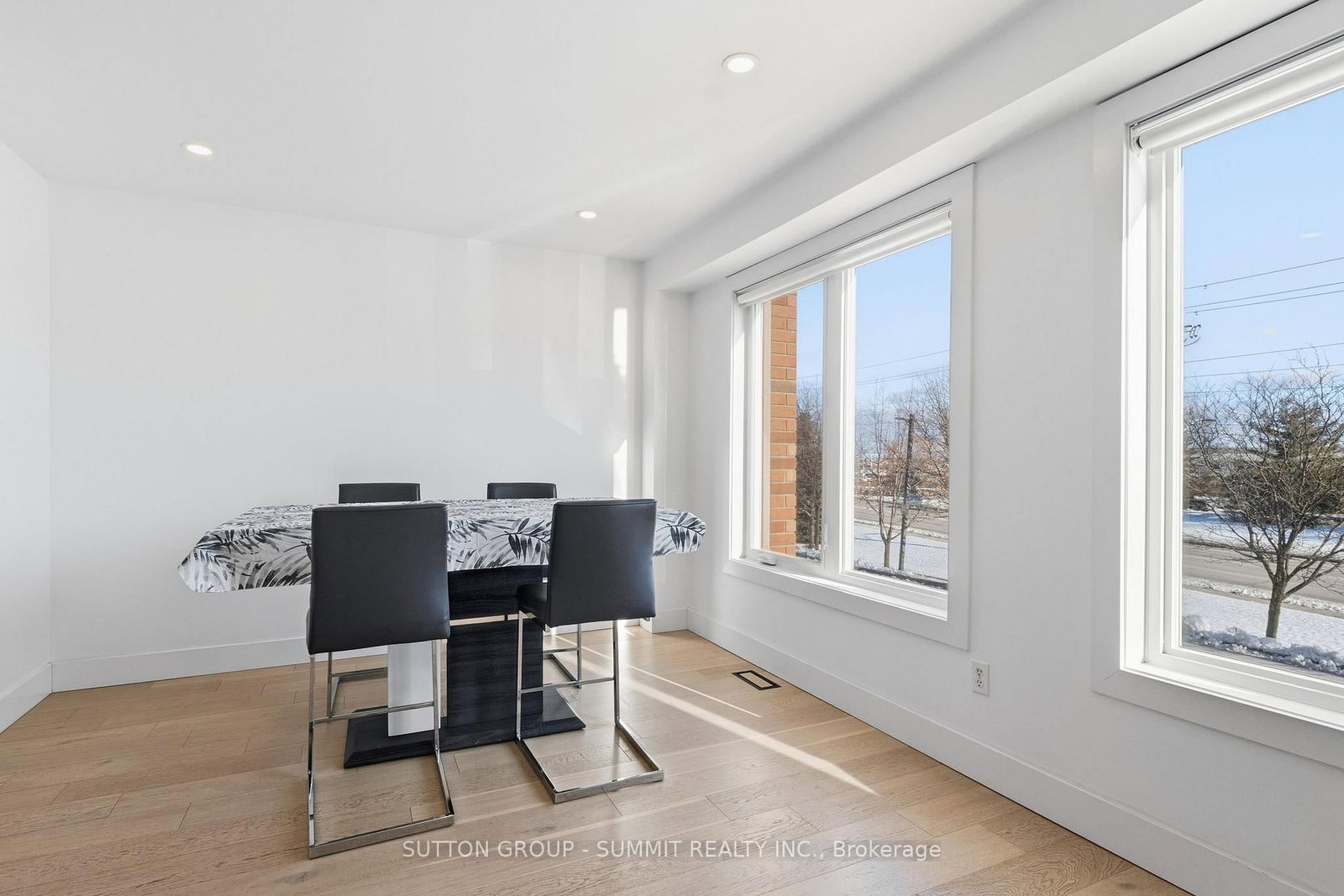 1253 SILVAN FOREST Drive • #7 • Burlington, ON photo 14