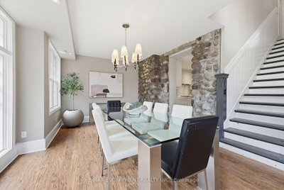 3083 LAKESHORE Road • Burlington, ON photo 8