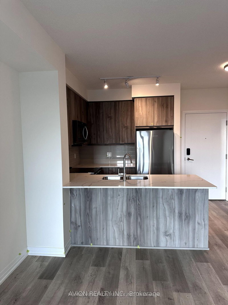 15 Watergarden Dr photo 5