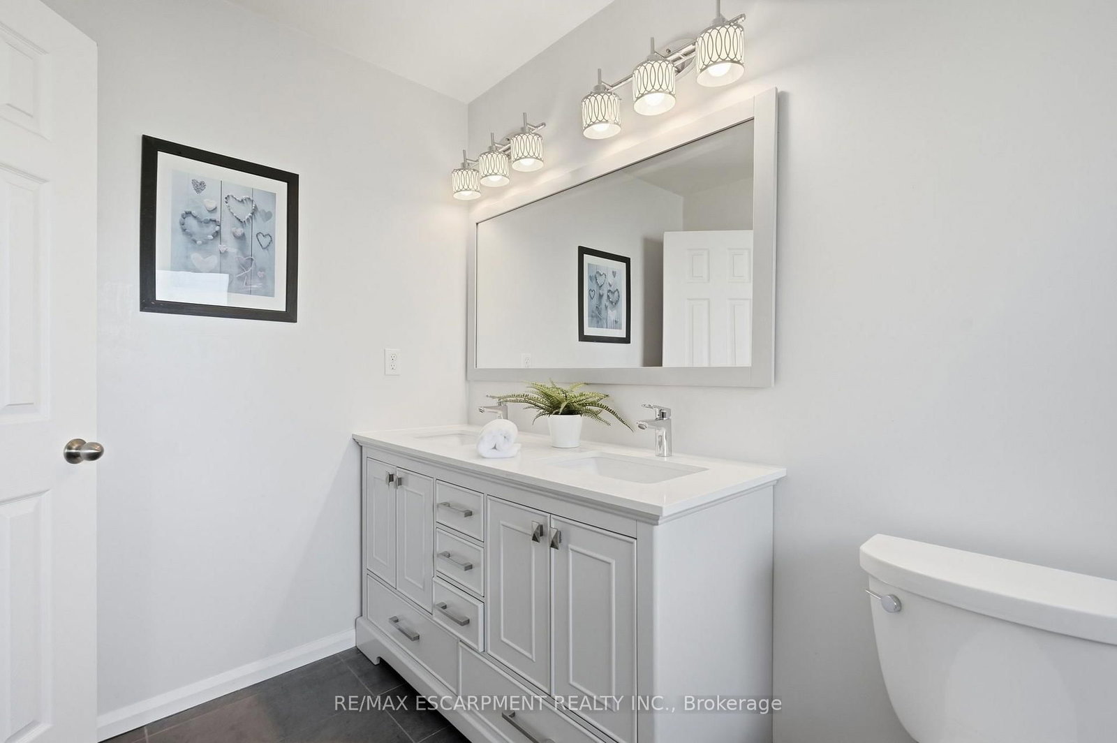 5213 Thornburn Drive • Burlington, ON photo 20