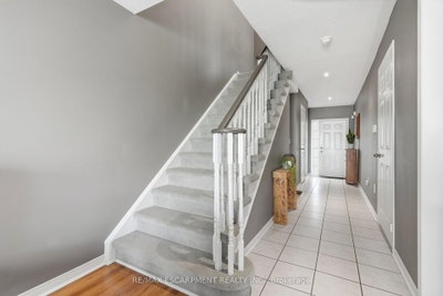 5213 Thornburn Drive • Burlington, ON photo 6