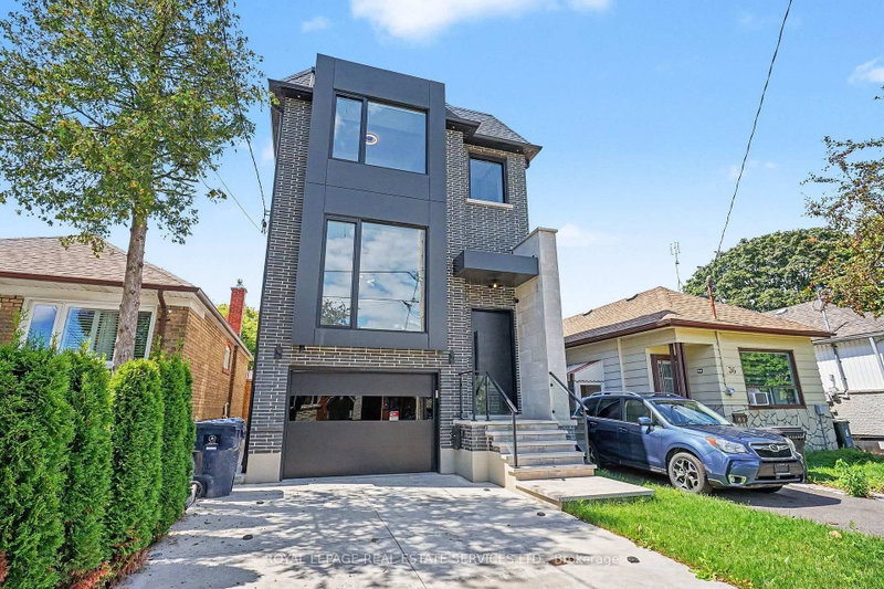 34 Milton Street N