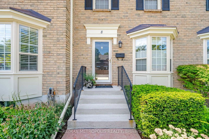 8 - 2390 Woodward Avenue