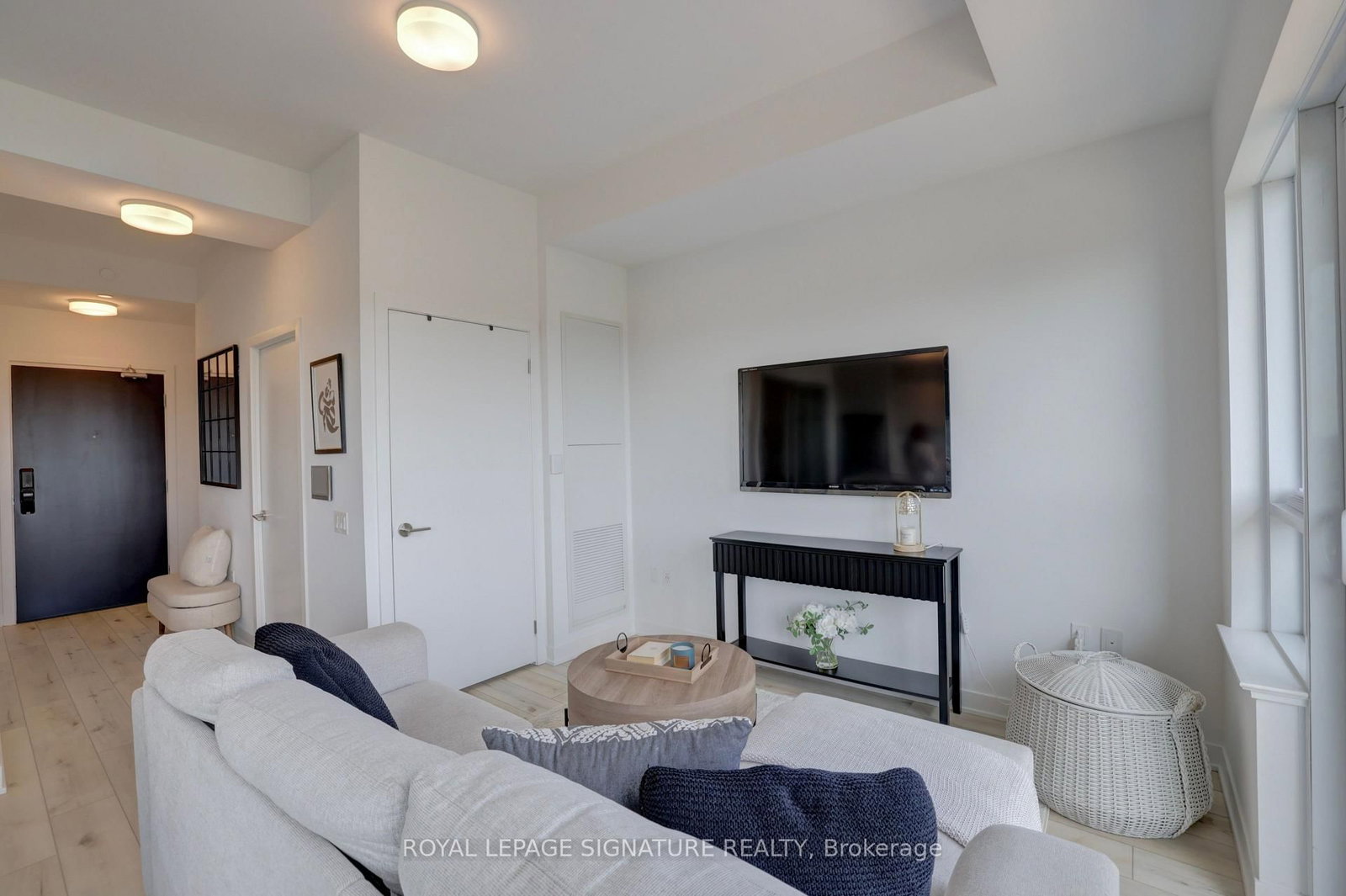 395 Dundas Street W • #PH15 • Oakville, ON photo 10