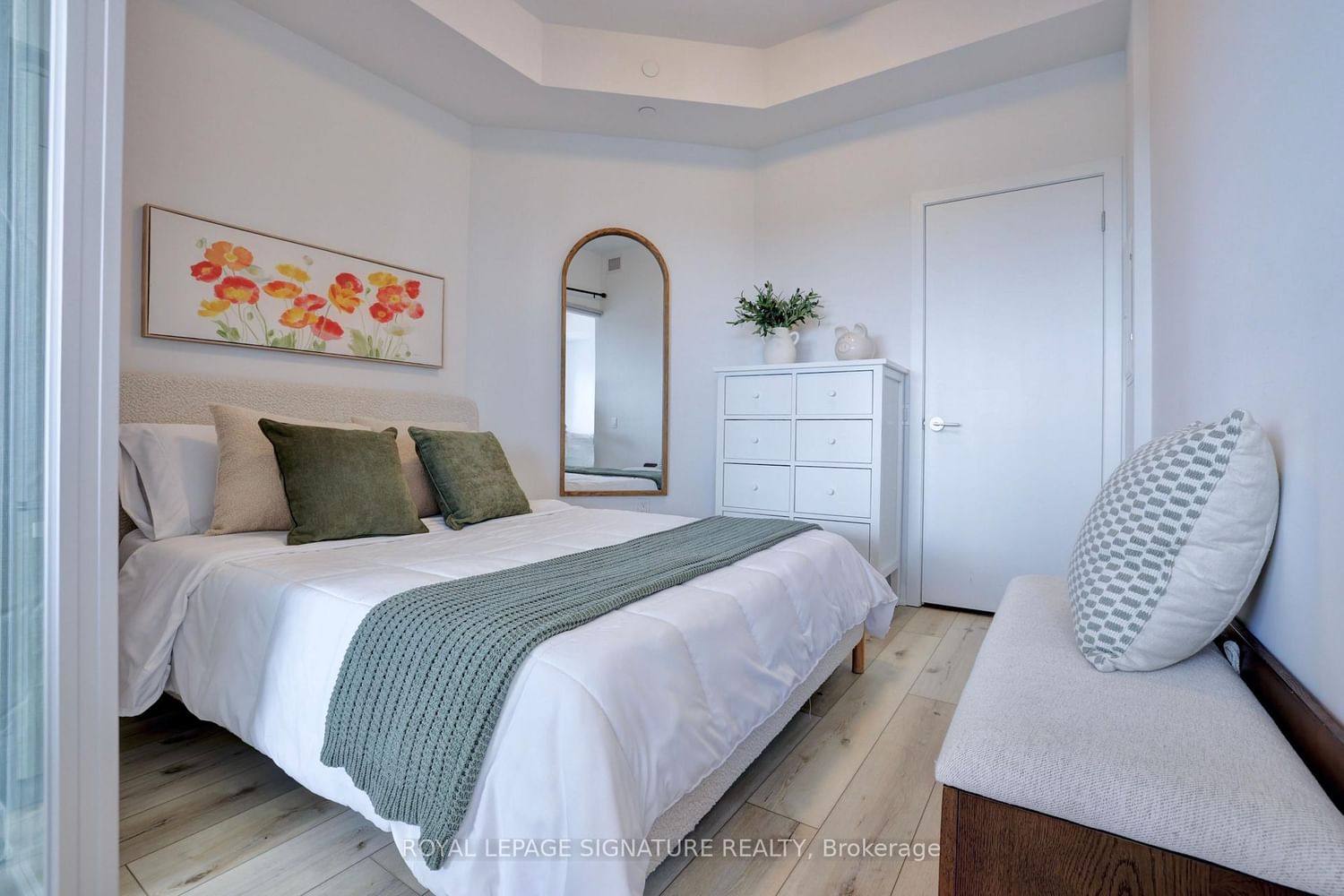 395 Dundas Street W • #PH15 • Oakville, ON photo 13