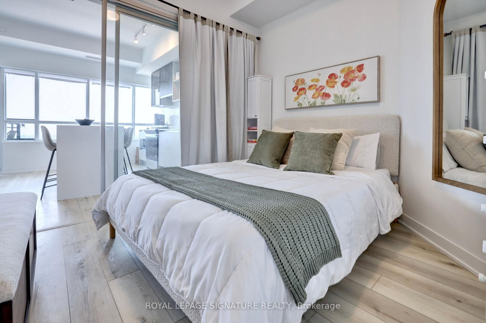 395 Dundas Street W • #PH15 • Oakville, ON photo 14