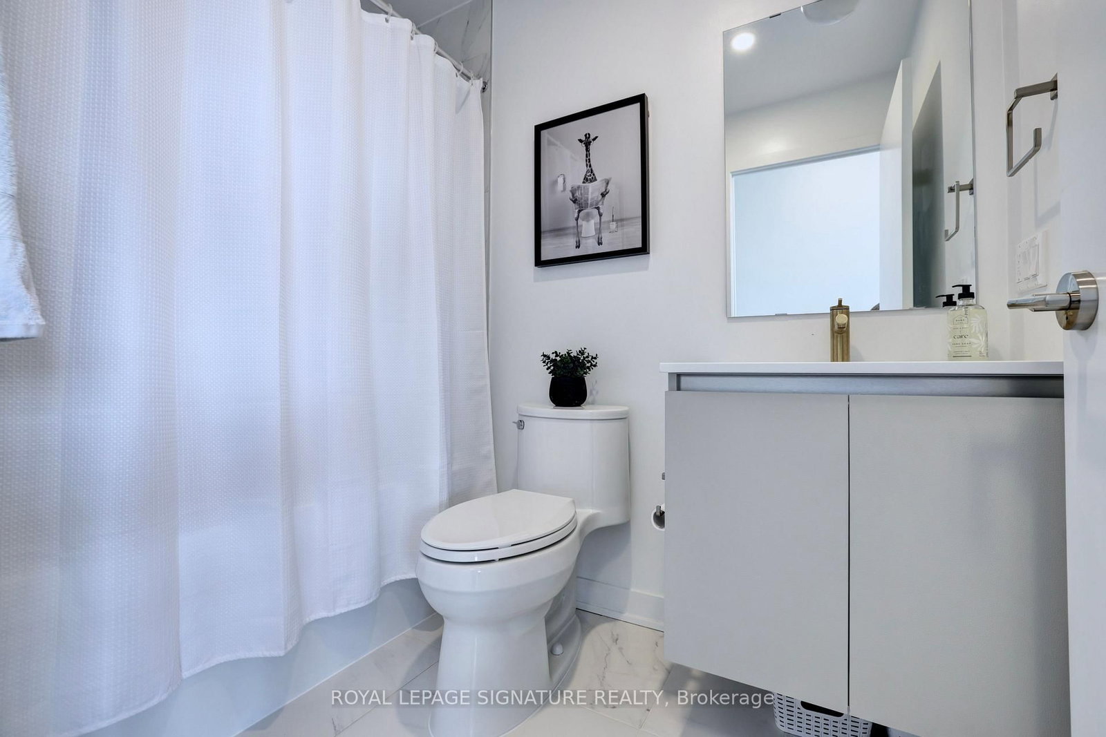 395 Dundas Street W • #PH15 • Oakville, ON photo 17