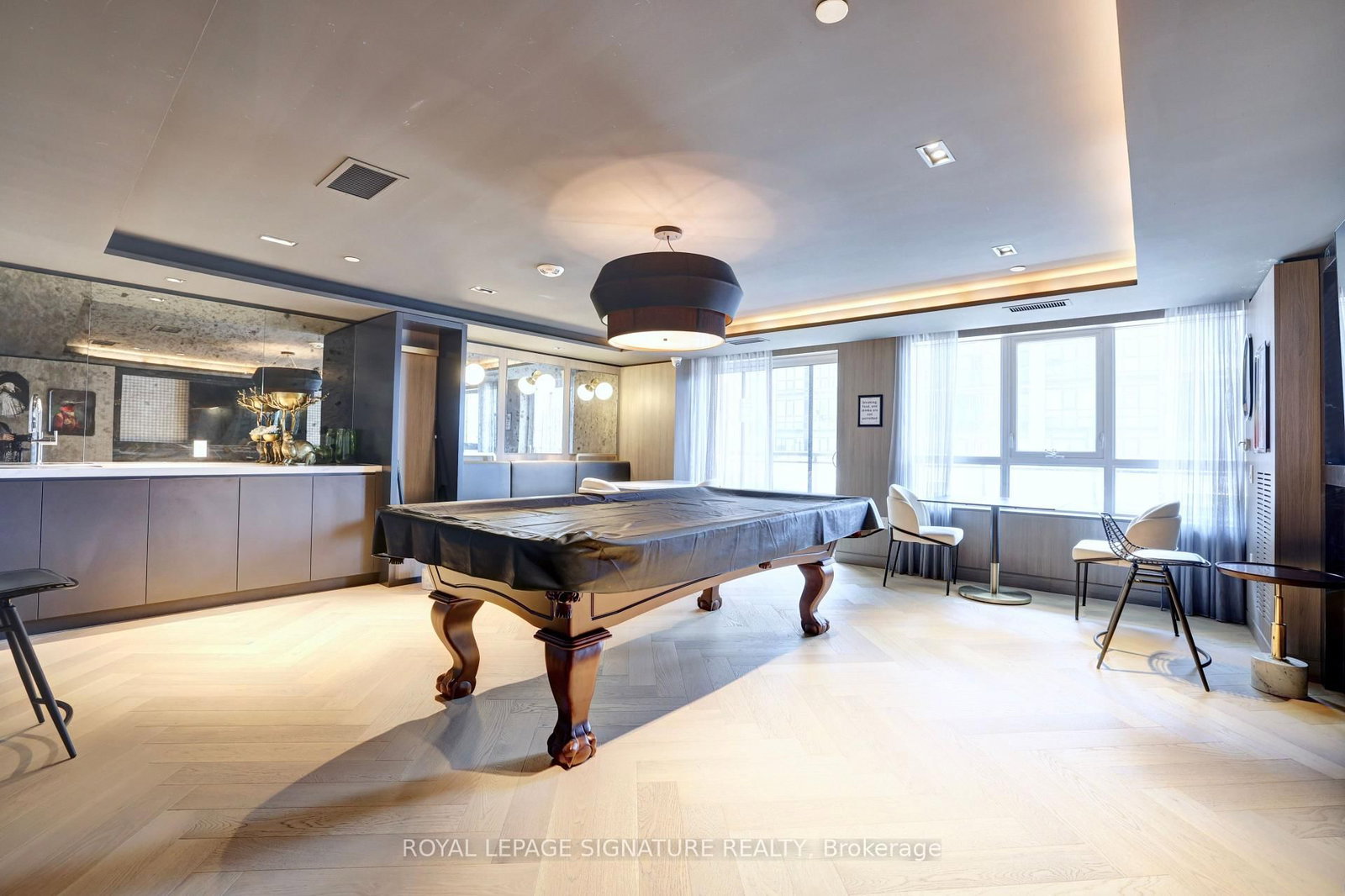 395 Dundas Street W • #PH15 • Oakville, ON photo 22