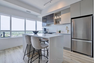 395 Dundas Street W • #PH15 • Oakville, ON photo 3