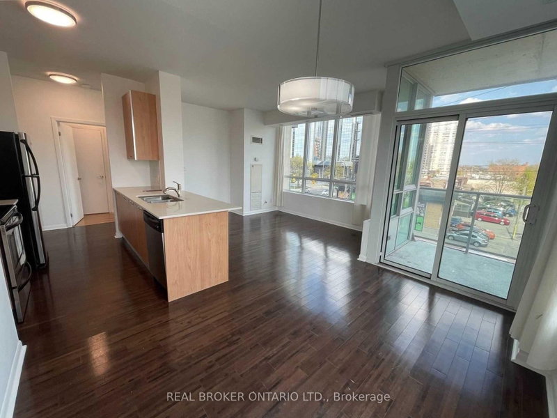 318 - 3391 Bloor Street W