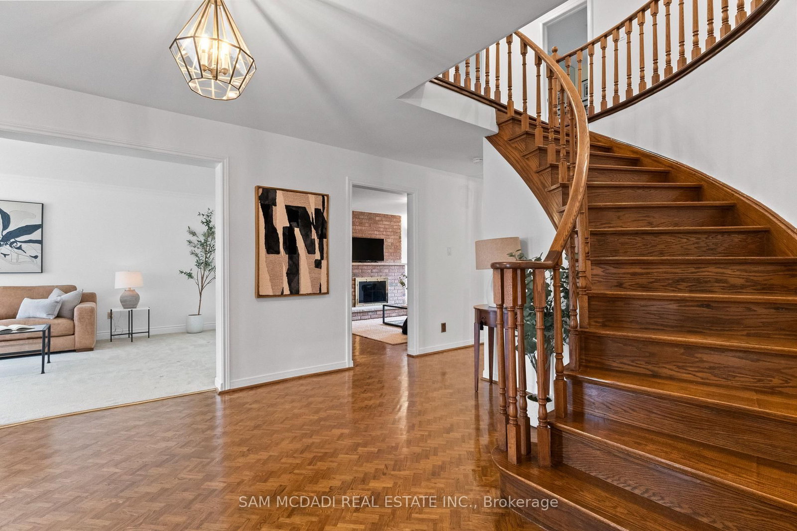 1653 Sherwood Forrest Circle • Mississauga, ON photo 21