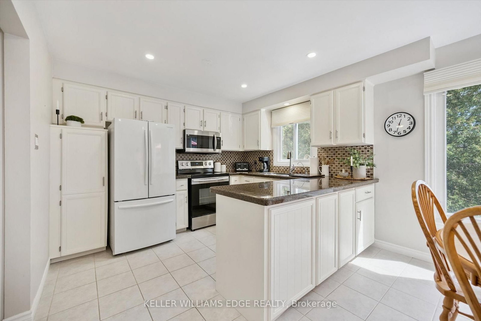 2155 Duncaster Drive • #8 • Burlington, ON photo 16