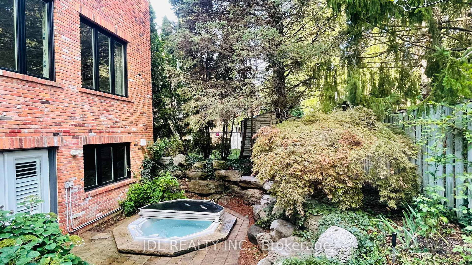1283 Lindburgh Court • Mississauga, ON photo 48