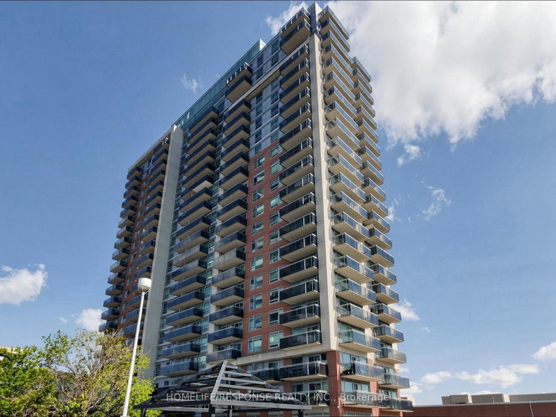 225 - 215 QUEEN Street E