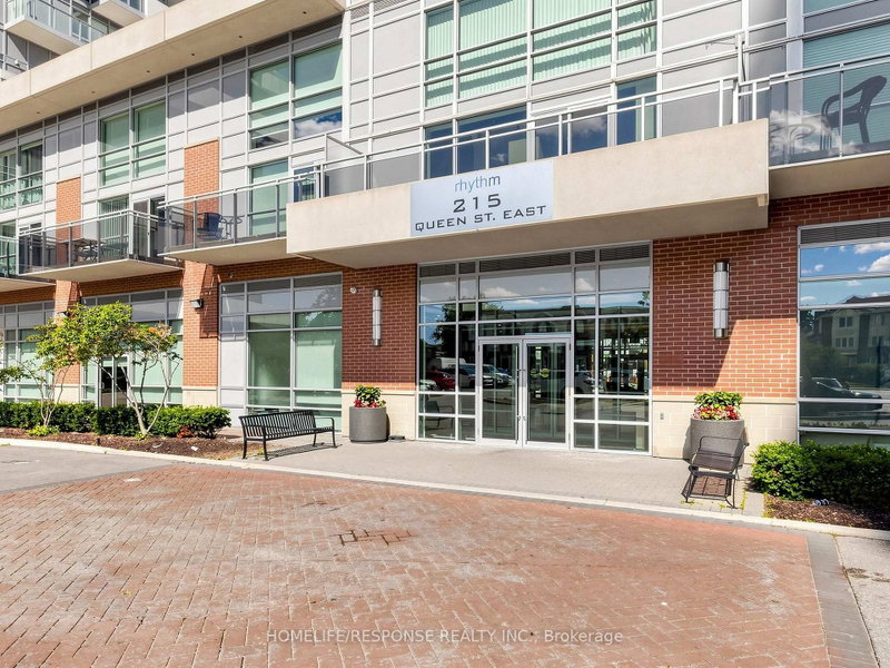 225 - 215 QUEEN Street E