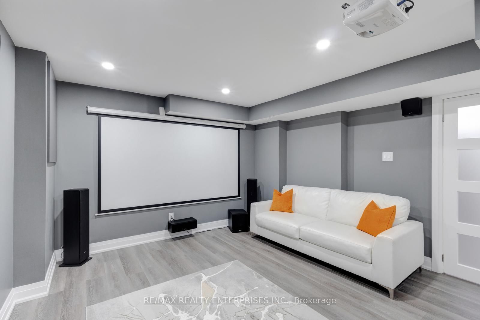 807 Indian Road • Mississauga, ON photo 39