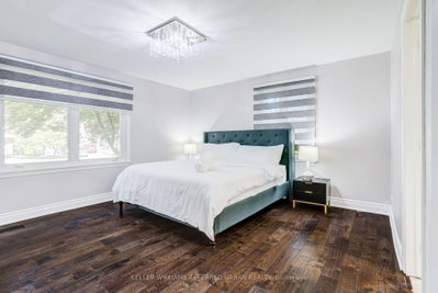 876 Parkland Mississauga,ON L5H 3H1 — Photo 13