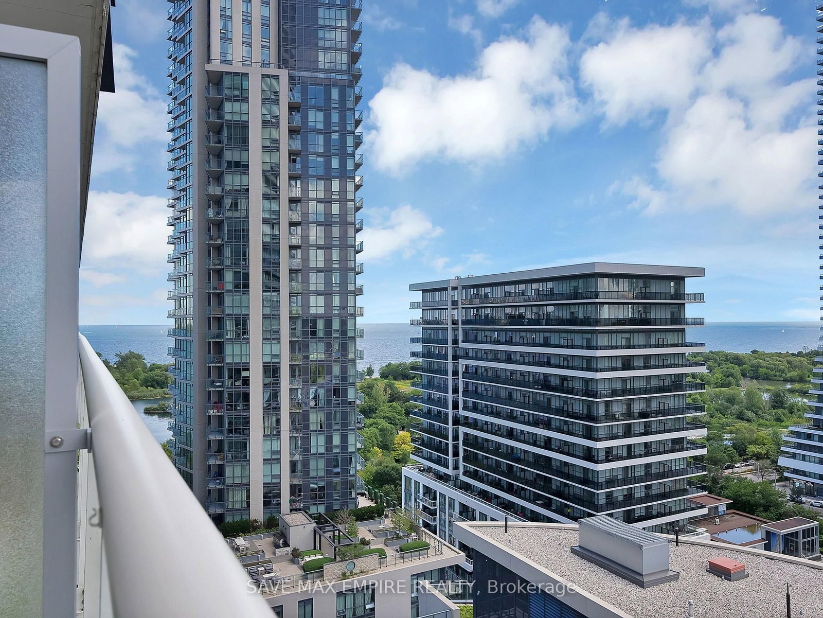 56 Annie Craig Drive • #1607 • Toronto, ON photo 18