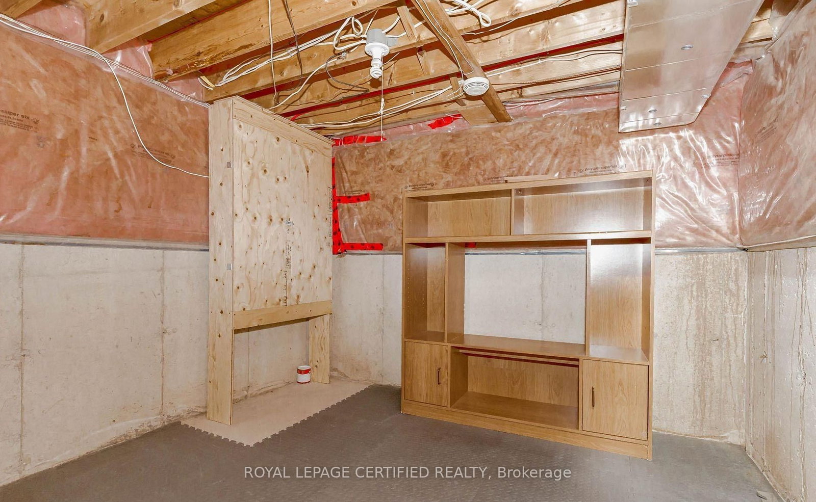 2452 Pathfinder Drive • Burlington, ON photo 47