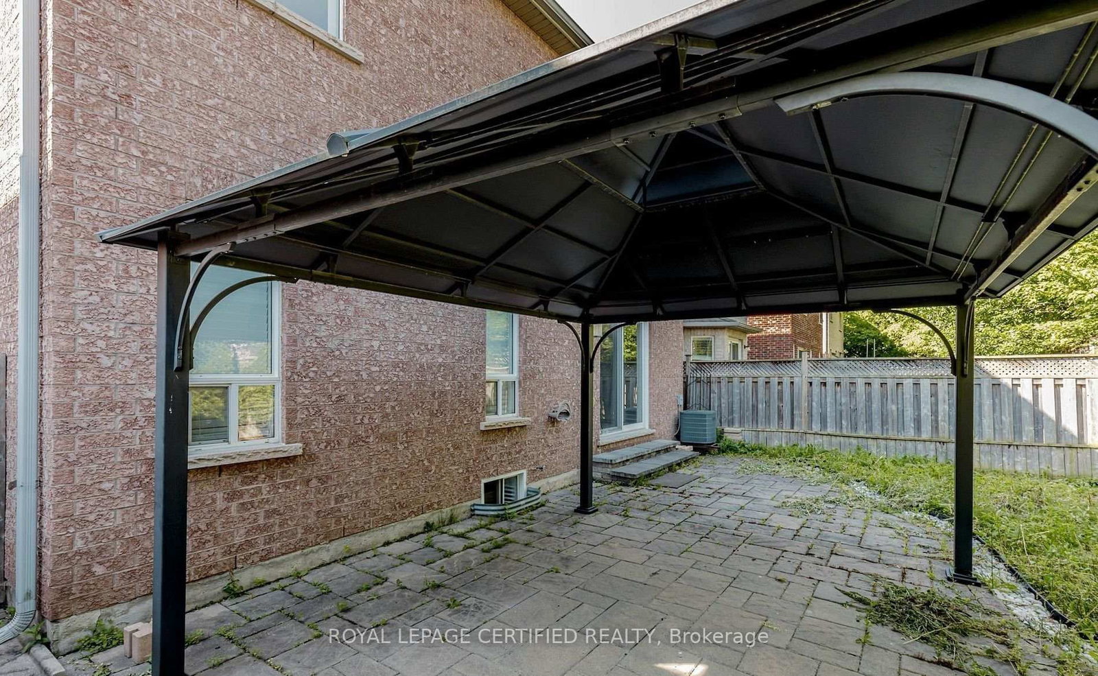 2452 Pathfinder Drive • Burlington, ON photo 48