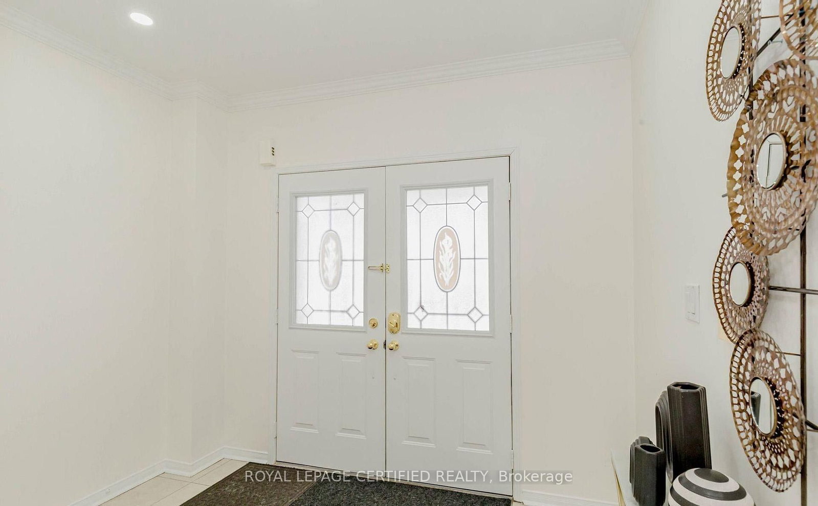 2452 Pathfinder Drive • Burlington, ON photo 5