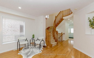 2452 Pathfinder Drive • Burlington, ON photo 8