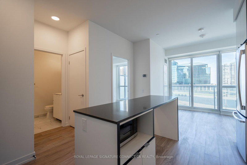 409 - 4065 Confederation Parkway