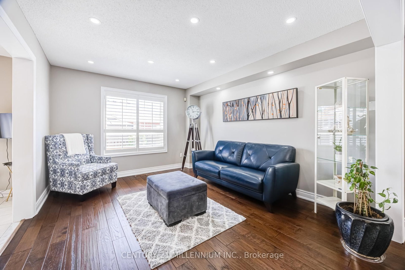 7 Bramoak Crescent • Brampton, ON photo 8