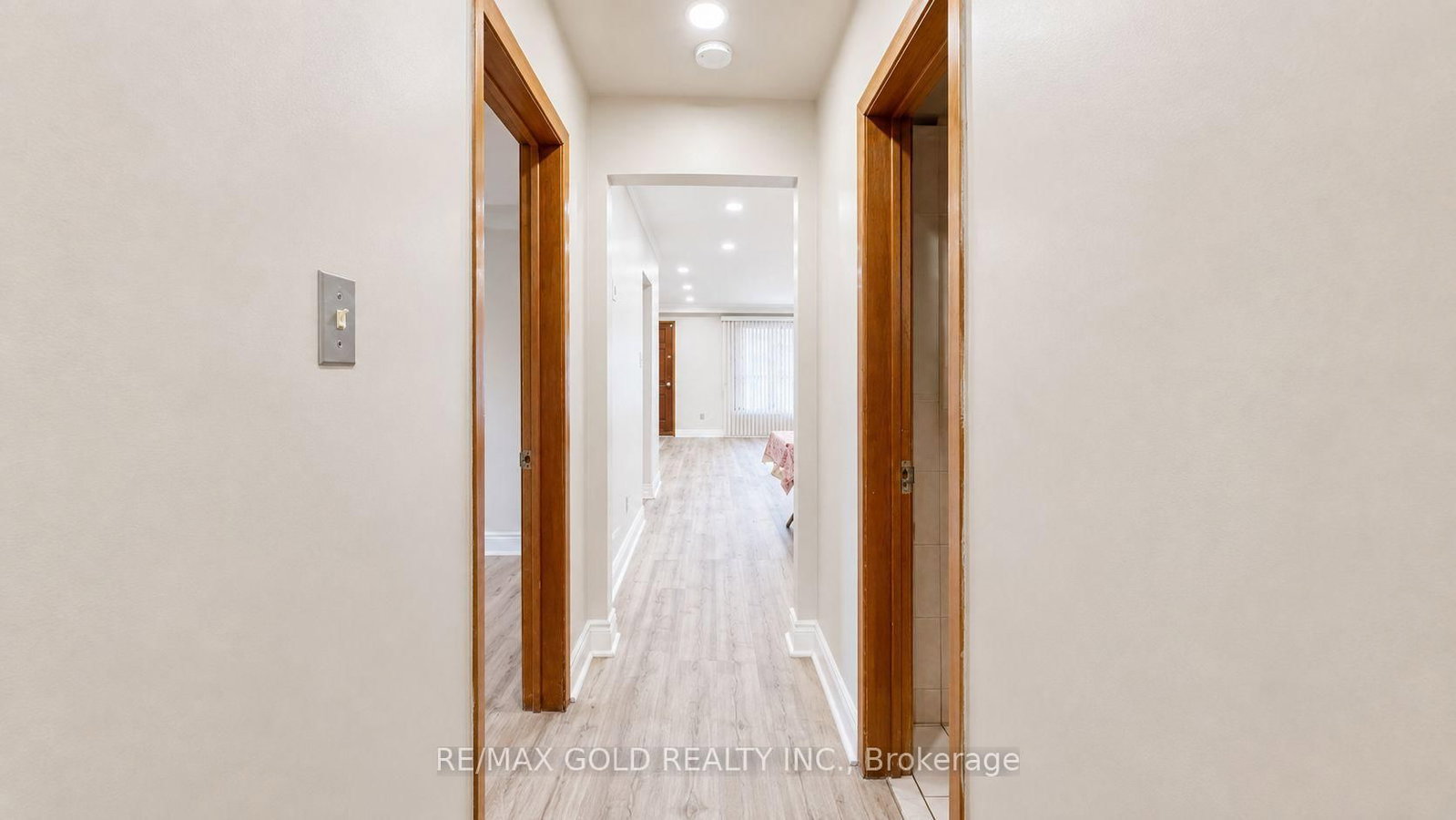 7383 Manion Road • Mississauga, ON photo 12