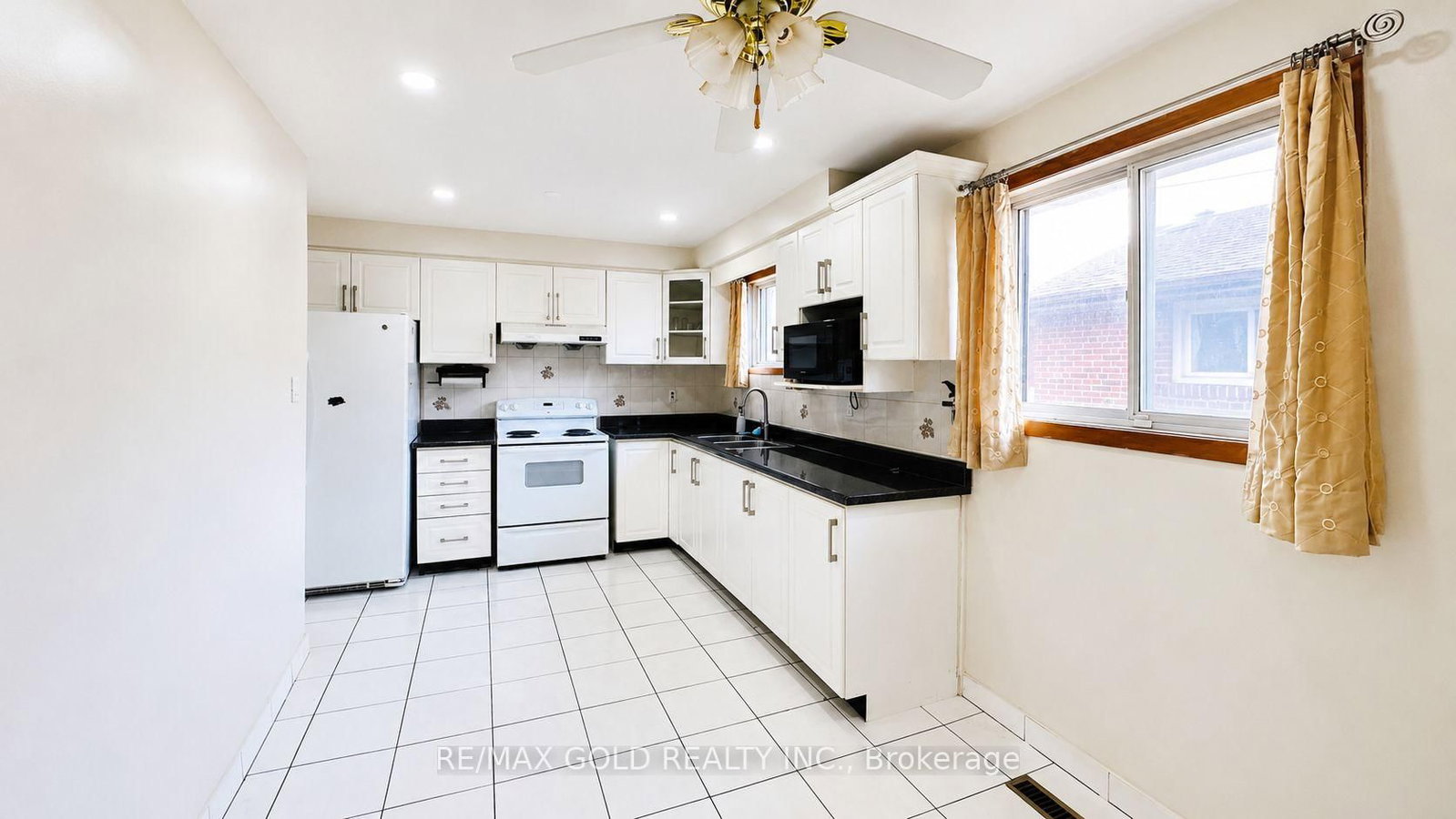 7383 Manion Road • Mississauga, ON photo 17