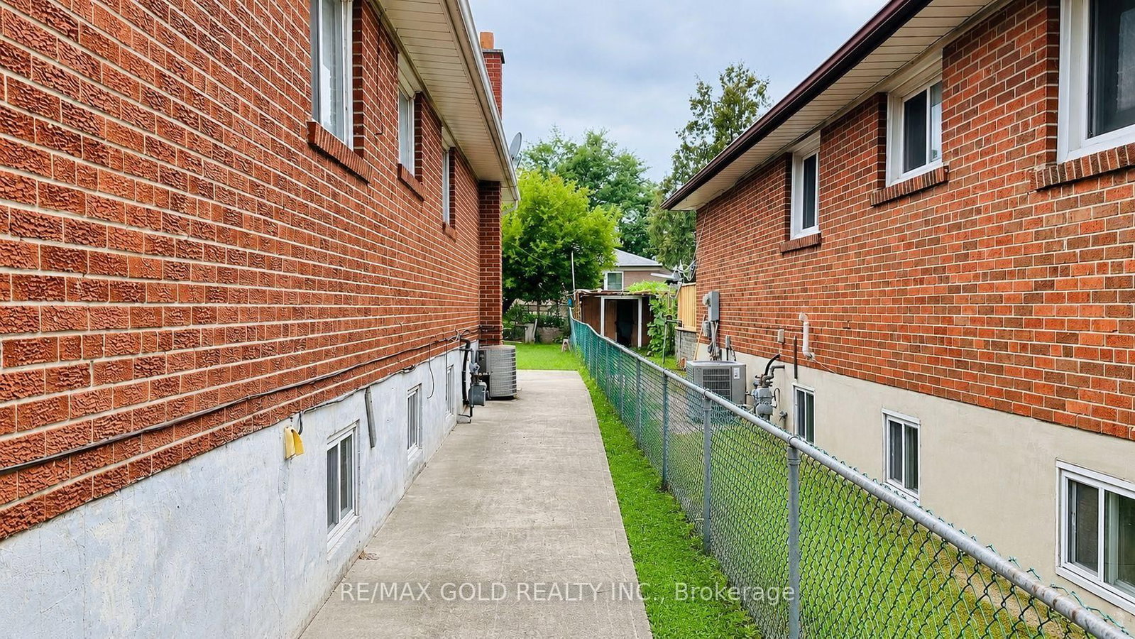 7383 Manion Road • Mississauga, ON photo 22
