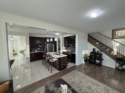 415 Remembrance Road • Brampton, ON photo 3