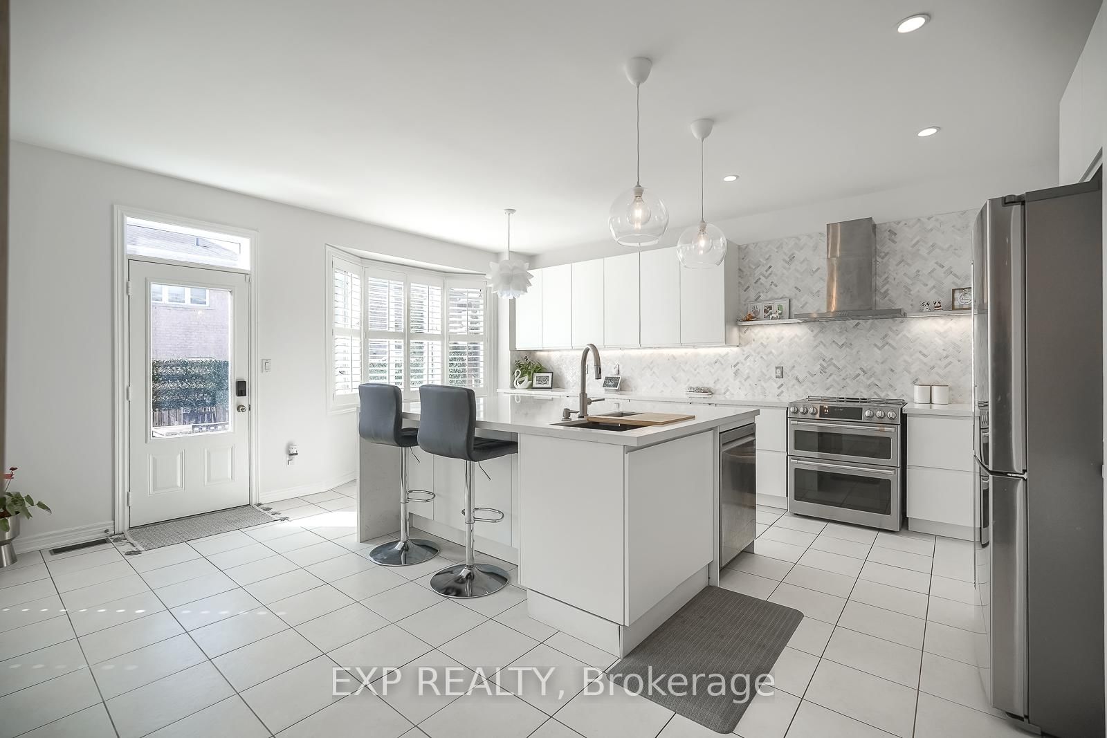 3346 Terra Cotta Lane • Burlington, ON photo 17