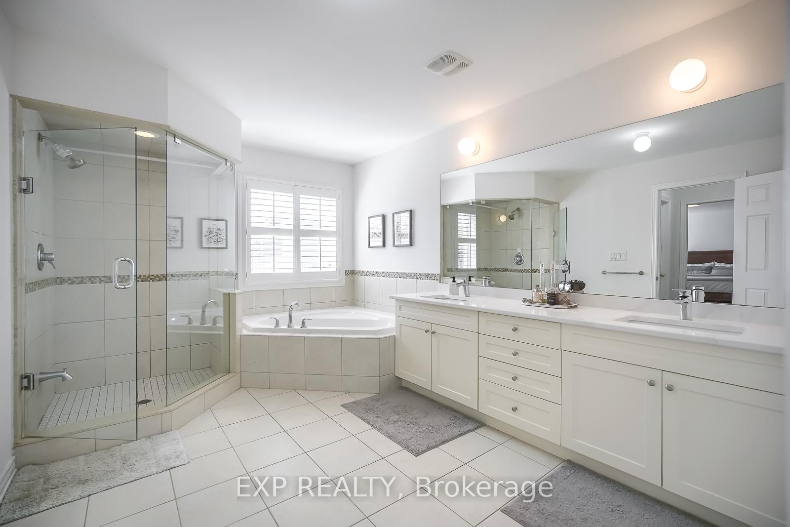 3346 Terra Cotta Lane • Burlington, ON photo 25