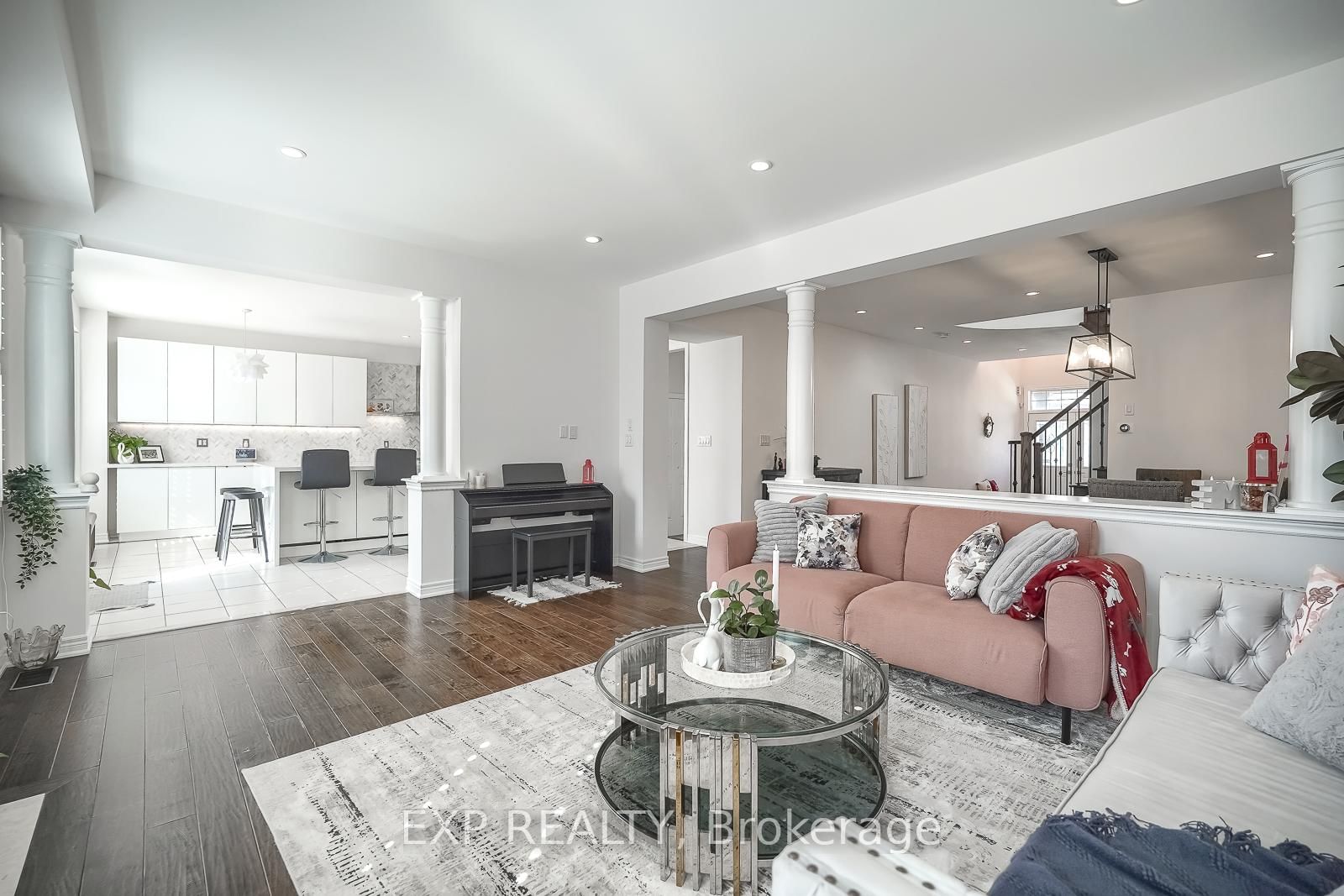 3346 Terra Cotta Lane • Burlington, ON photo 7
