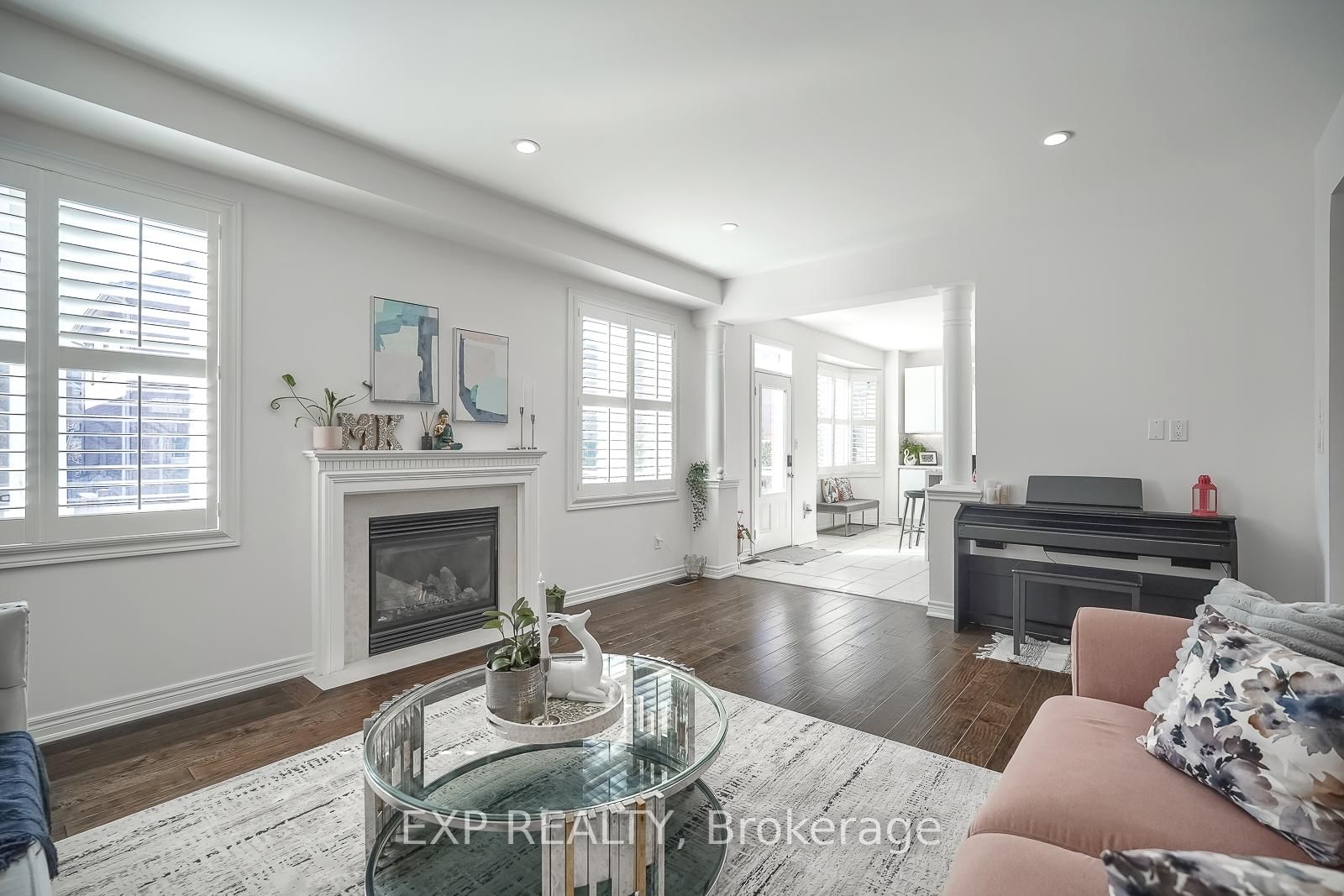 3346 Terra Cotta Lane • Burlington, ON photo 8