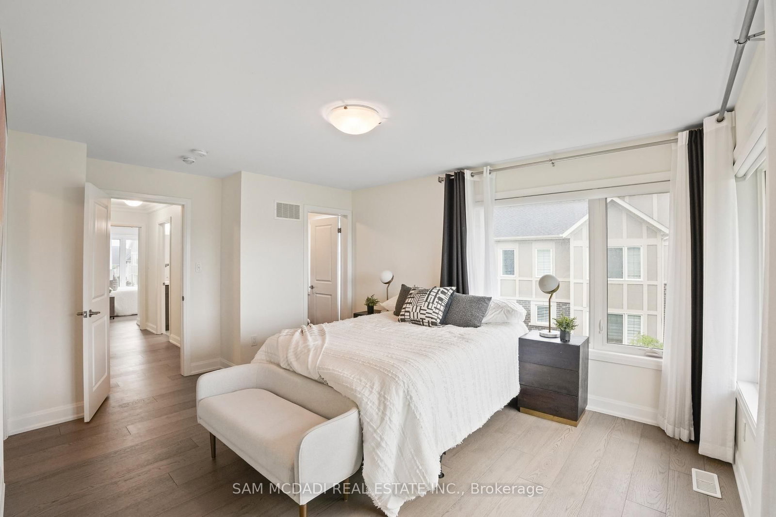 3006 Creekshore Common • #34 • Oakville, ON photo 19