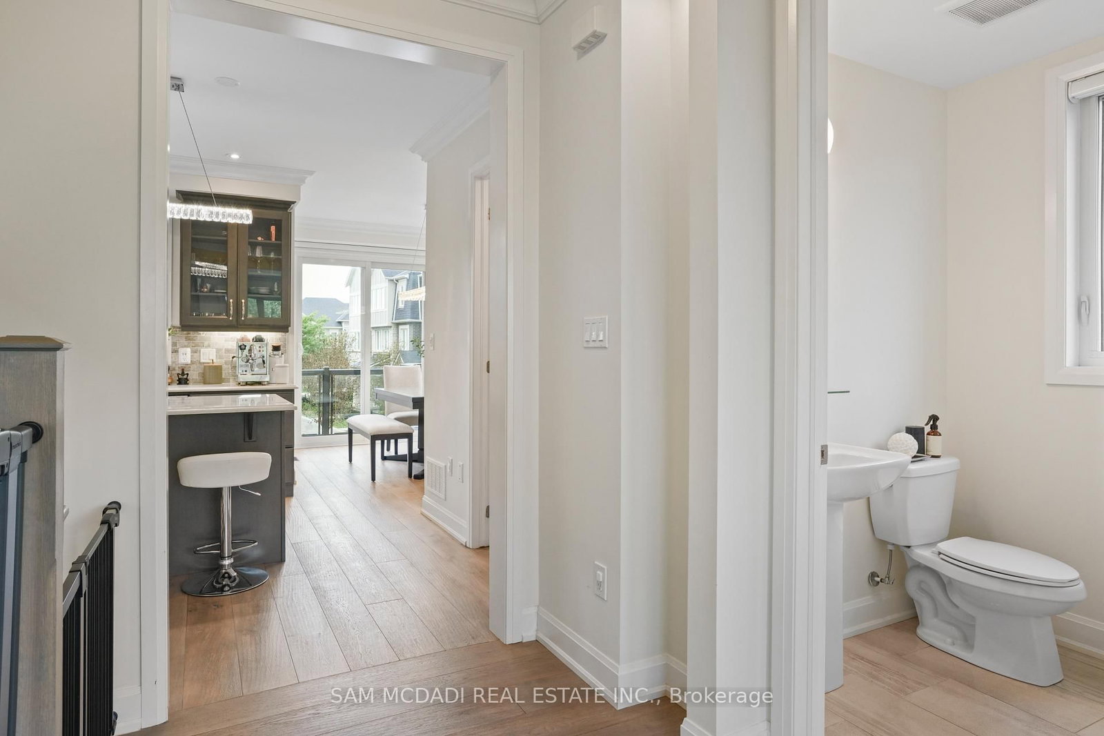 3006 Creekshore Common • #34 • Oakville, ON photo 8