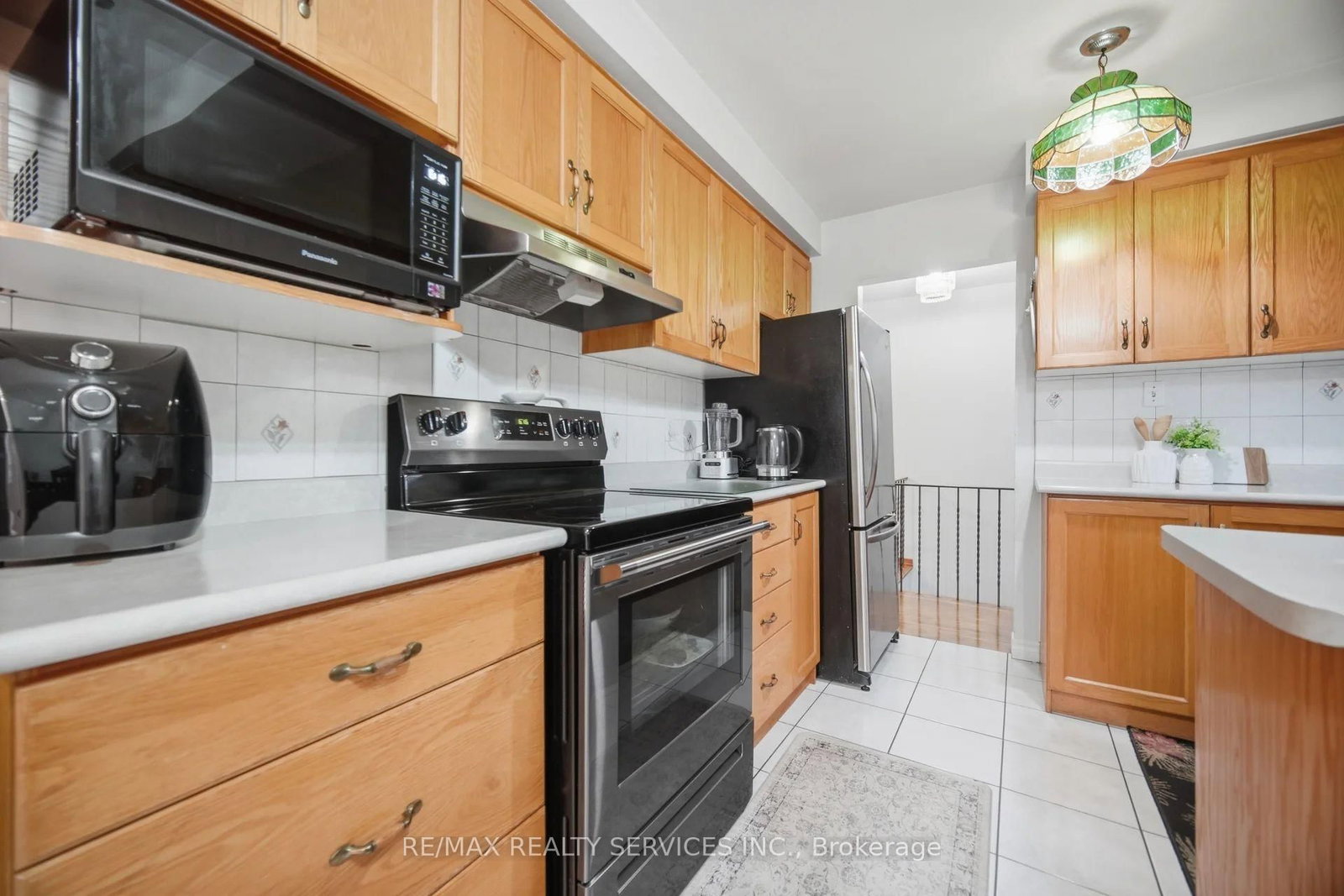 2414 Whaley Drive • Mississauga, ON photo 8