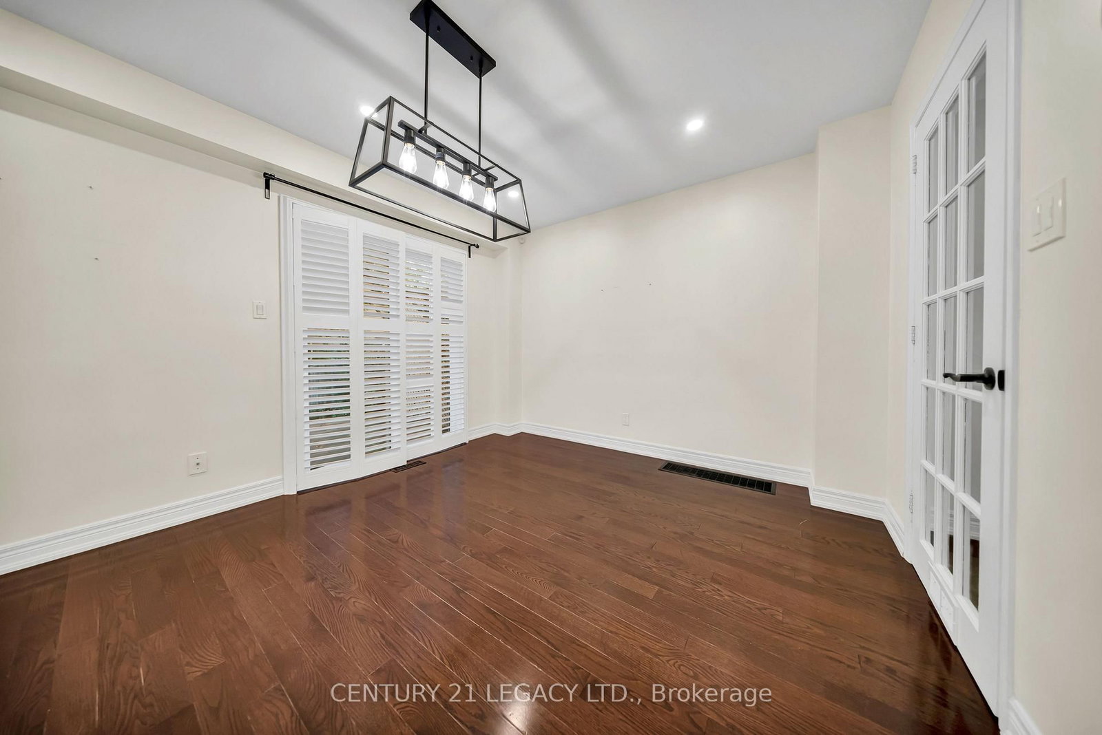 6772 Dolmage Court • Mississauga, ON photo 10