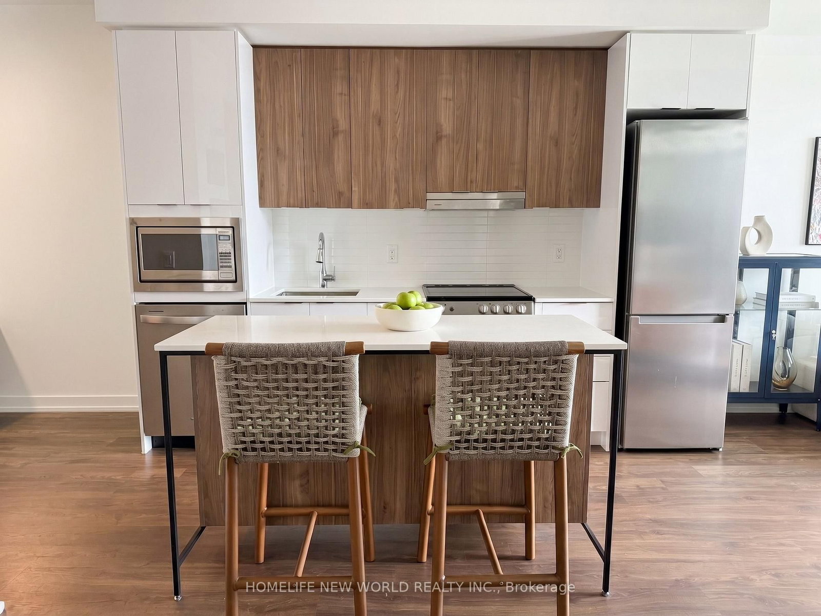 535-5105 Hurontario St, Mississauga, view 10