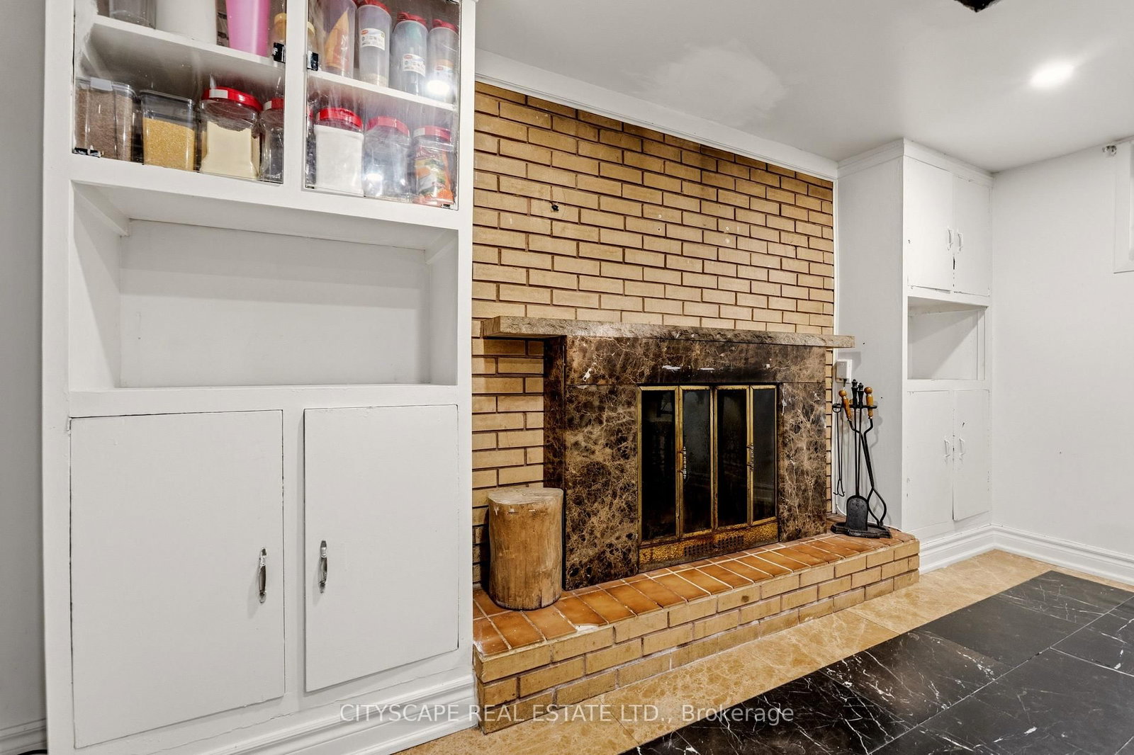 12 Vanderbrent Crescent • Toronto, ON photo 25