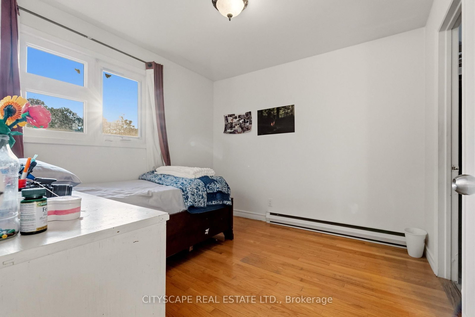 12 Vanderbrent Crescent • Toronto, ON photo 36
